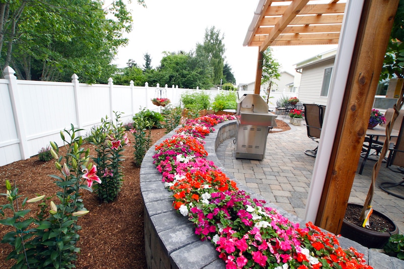 Top 10 Low Maintenance Flower Bed Ideas - Green Acres Landscape Salem ...